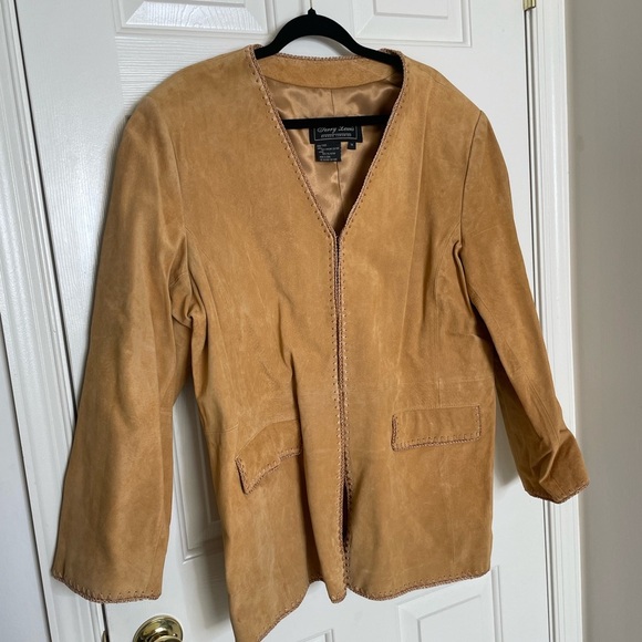 Terry Lewis  Classic Luxuries Tan Suede leather Jacket | 1X - Picture 2 of 14